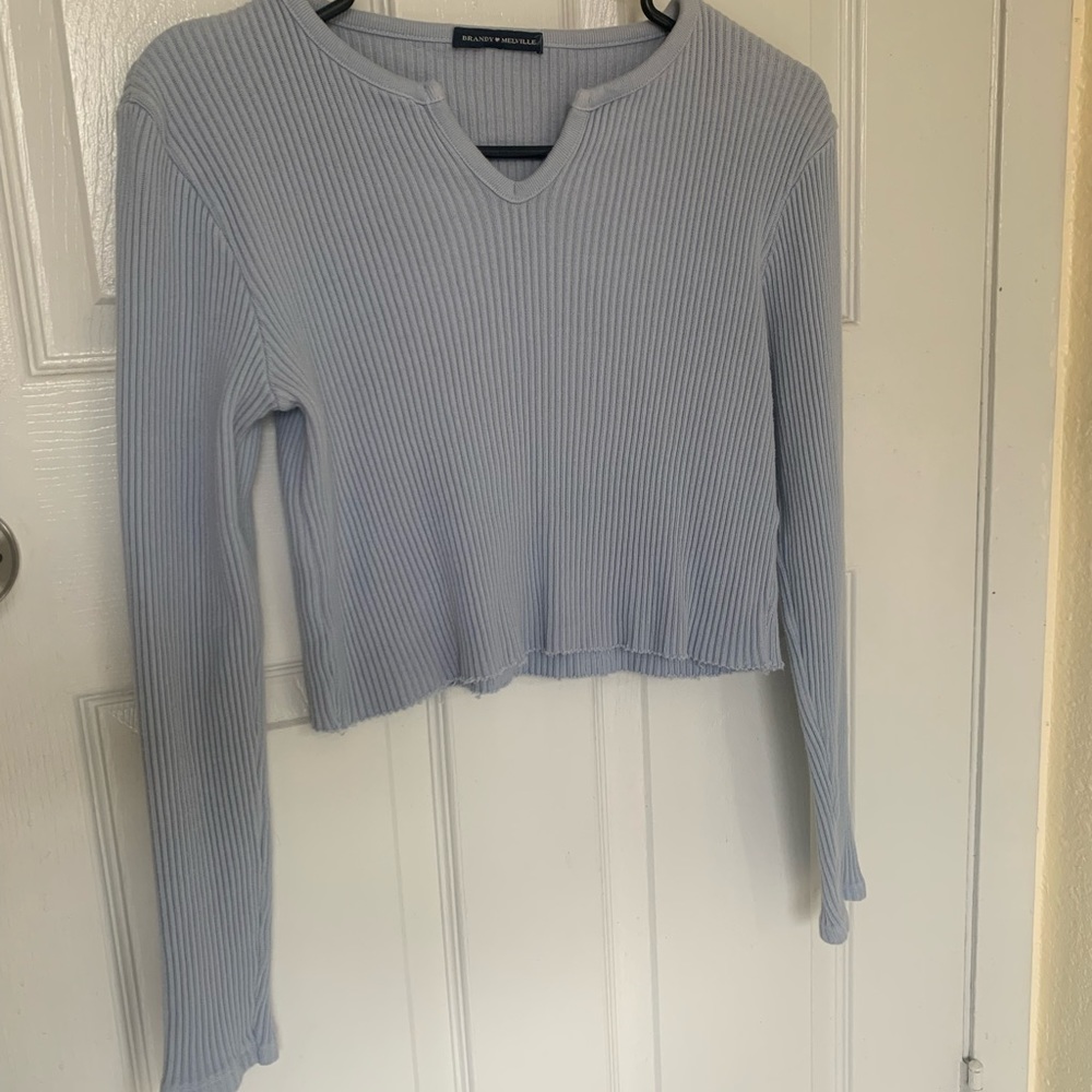 Ribbed Brandy Melville long sleeve crop top. - Picture 5 of 5